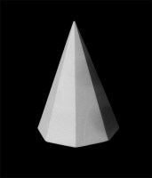 gipsovaya_figura_piramida_vosmigrannaya_h_200mm